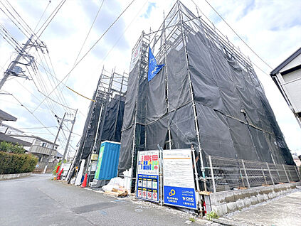 【外観写真】スーパーやドラッグストア、コンビニが徒歩圏内に揃