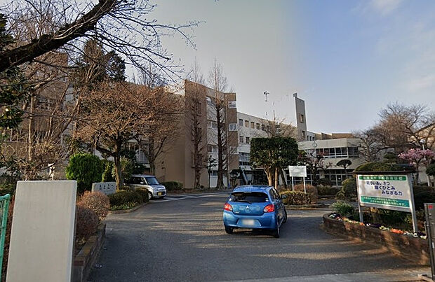 桶川東中学校（約1,800m）