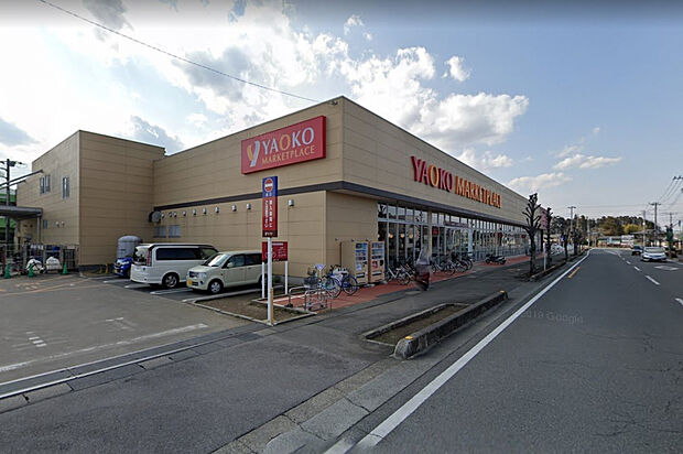 ヤオコー一本松南店（約1,900m）