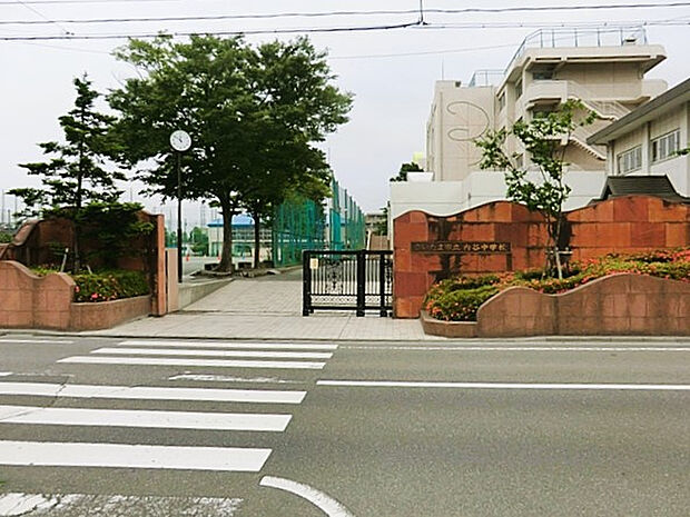 内谷中学校(約190m)