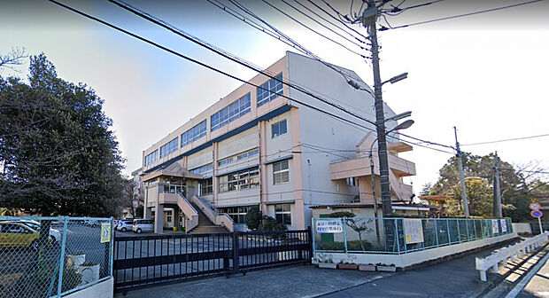 霞ヶ関東中学校（約2,110m）