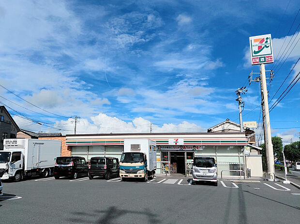 セブンイレブン浜北小松東店(約210m)