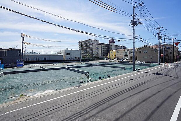 土地全景2（撮影_2024年8月） ※販売済区画を含む場合がございます。最新の販売状況は区画図等をご参照下さい。分譲地の北東側から撮影。