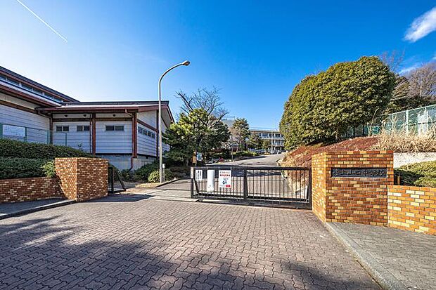 所沢市立上山口中学校(約650m・徒歩9分)