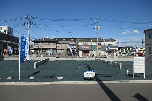 No.7_土地(撮影_2026年2月)37.24坪。南側接道で日当たり良好な整形地。