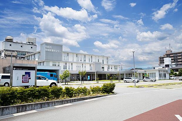 甲府市地域医療センター(約1,700m・徒歩22分)