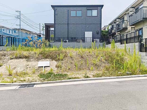 No.11_土地2(撮影_2025年9月)33.52坪の整形地でプランニングしやすい区画です。