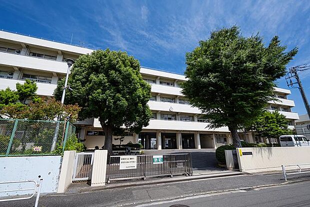 横浜市立丸山台中学校(約1,500m・徒歩19分)