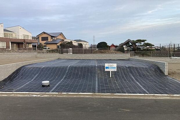 No.14_土地1（撮影_2026年2月）116.92m2（35.36坪）の整形地。周辺に日差しや風を遮るものが少なく、気持ちの良い区画。