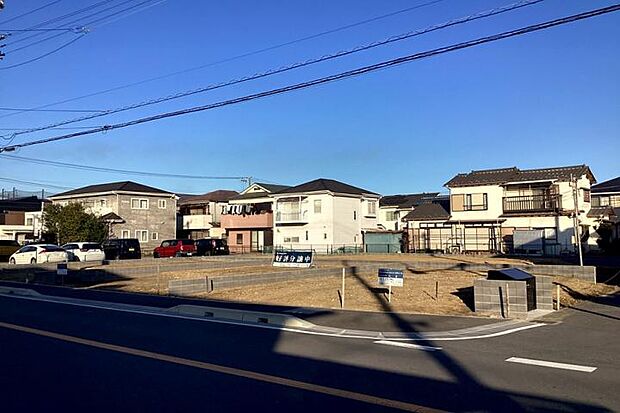 【No.4_土地（撮影_2026年1月）】東南角地。日当たり良好な区画です。