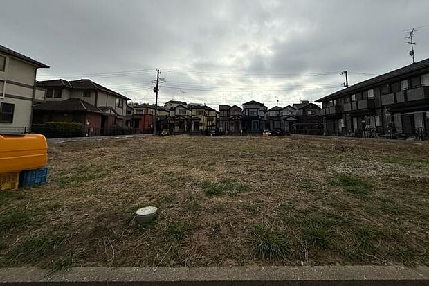【土地全景3（撮影2026年3月）】整形地で建物配置、駐車計画のしやすい区画です。 ※販売済区画を含む場合があります。最新の販売状況は区画図等をご参照下さい。