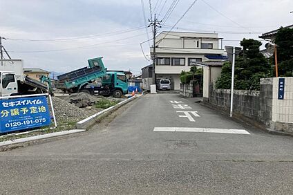 No.2_前面道路（撮影_2025年6月）