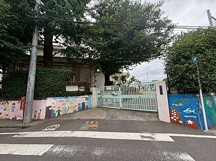 東田小学校 320m(徒歩4分)