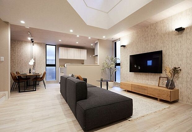 【建物プラン例(2号地)】大きな家具を置いても空間にゆとりがある大空間!ホテルライクなデザインです!