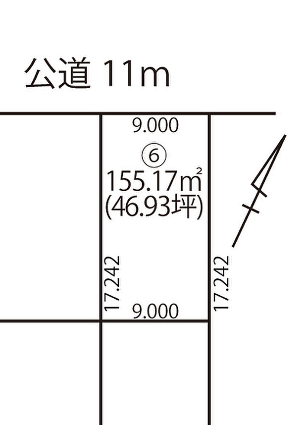 前面道路～建物間の距離を設けられる縦長形状の土地となっております。