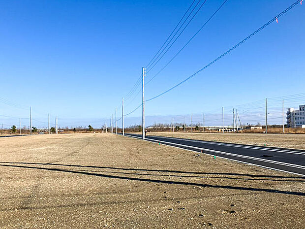 【【現地写真】】現在更地につき即お引渡しが可能。解体費用がかからず、お引渡し後はスムーズに建築を進めることが可能です。
(2025年11月撮影)