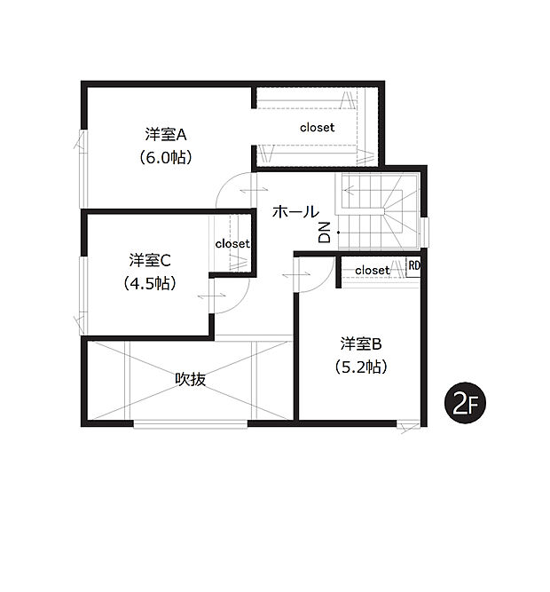 【4LDK】大容量のウォークインクローゼットを含む全居室収納付き。お荷物が片付き、スッキリとした暮らしを実現できます。