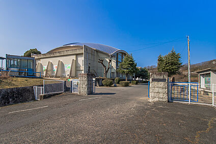 神辺中学校 650～700m(徒歩14~15分)