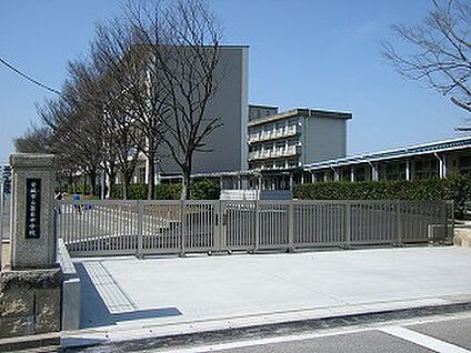 篠目中学校 約1990～2030m(徒歩25～26分)