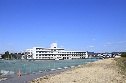 北部中学校 約760～780m(徒歩10分)