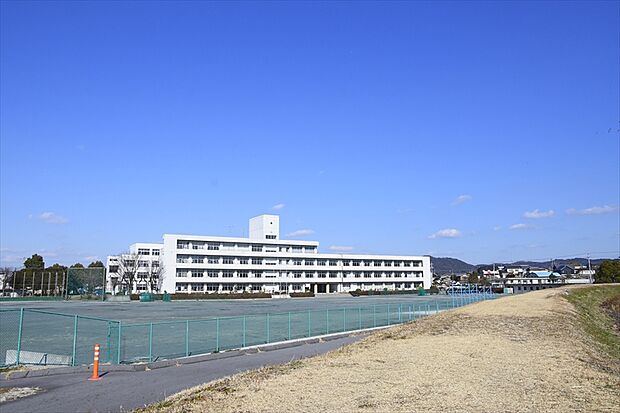 北部中学校