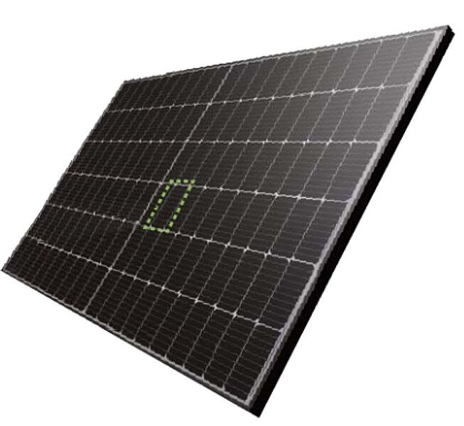 Panasonic太陽電池モジュール。PERCセル構造により従来の結晶系よりも電化消失を軽減することで発電量が多く得られます。