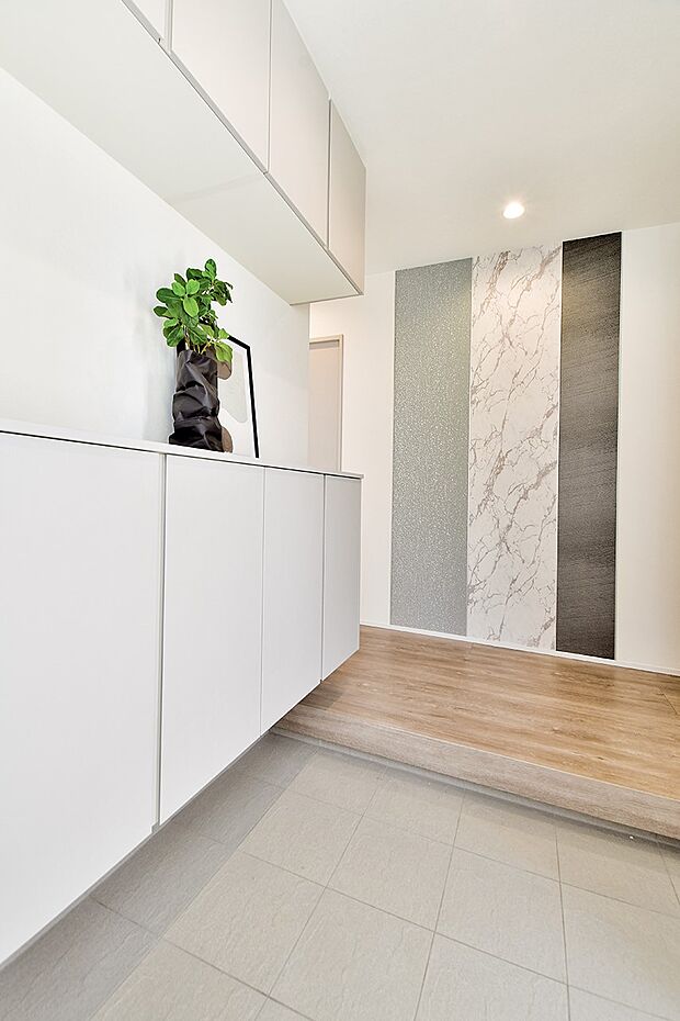 【玄関】（6号棟）