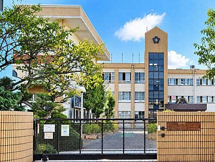 米野小学校 約300ｍ(徒歩約4分)