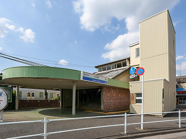 西武鉄道拝島線「小川」駅（約1,410m）