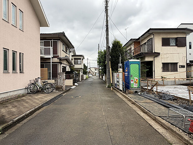 【前面道路含む現地写真（9月中旬撮影）】公道につき、権利関係すっきり！
