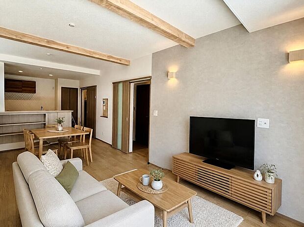 新築一戸建マイホーム計画】 豊富な知識と経験を持つアドバイザーが担当いたします。設計アイデアの詰まった憧れのマイホーム計画♪LDK (弊社施工家具配置CGイメージ例)