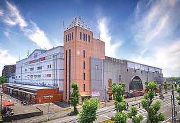 あけのアクロスタウン（約510m）