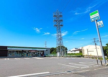 ファミリーマート八千代上高野店 540m
