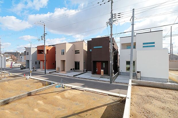 【即入居可能】現地モデルハウス3邸内覧会開催！(現地街並み：2024年12月撮影)