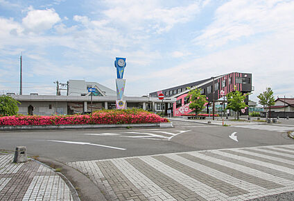JR氏家駅 現地から3420m。(自転車で19分。)