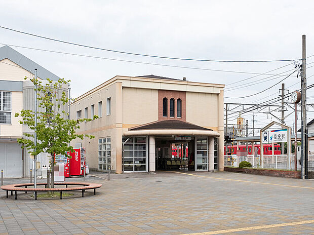 【名鉄三河線 猿投駅：徒歩約14分～15分】
駅まで徒歩圏内の立地で、毎日の通勤や通学もスムーズに。