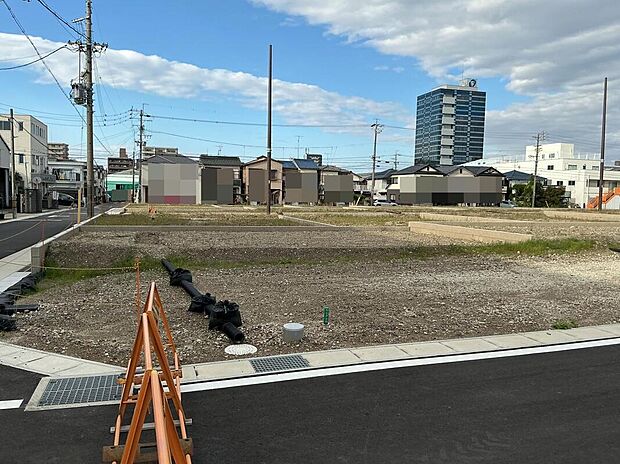 【現地写真】理想のマイホームを、生活便利なこの街で実現しませんか?
一生に一度の買い物ですから、こだわりのマイホームを実現してください。