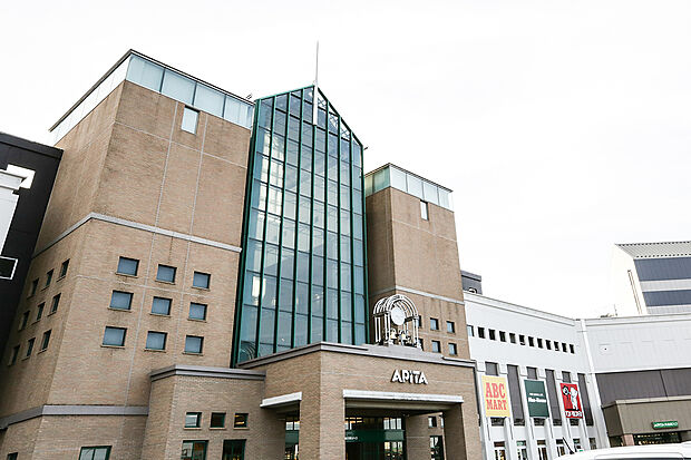 ギャラリエアピタ知立店