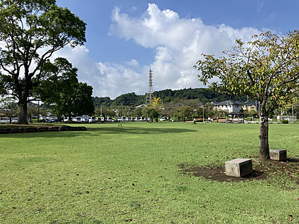 大坪池公園 現地から800m。(徒歩10分。)