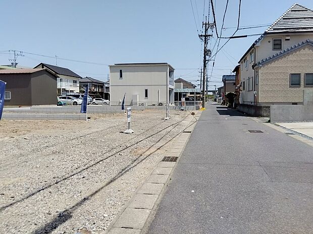 【前面道路】交通量が少ない閑静な住宅街