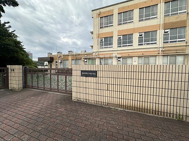 名古屋市立千成小学校（約470m）