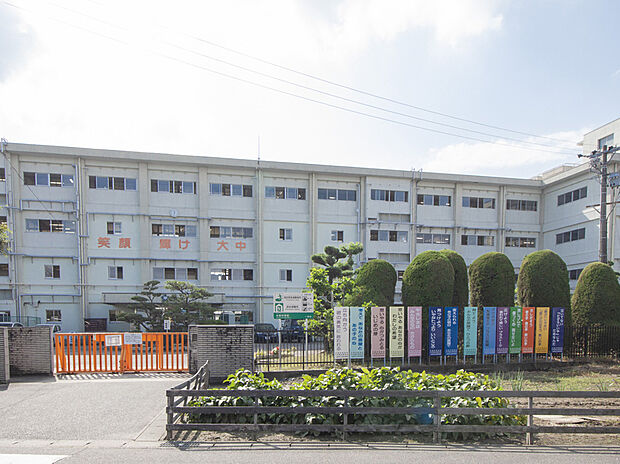 一宮市立大和中学校（約2,500m）