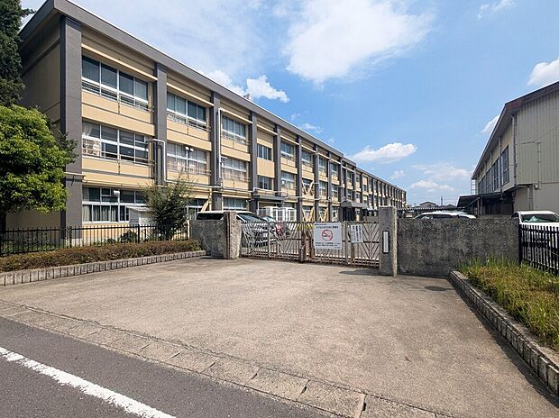 一宮市立奥小学校（約418m）