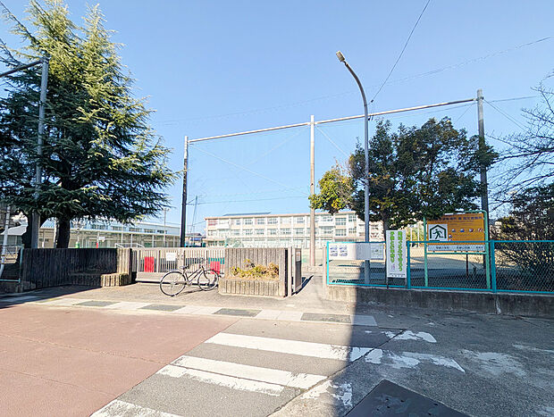 岐阜市立明郷小学校（約676m）