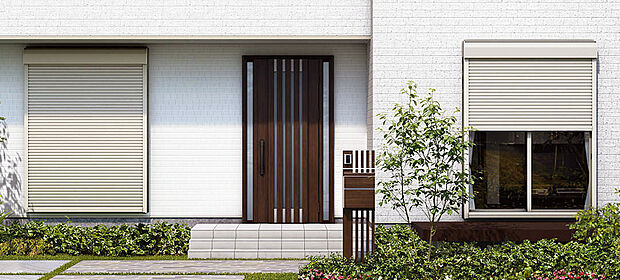 【【電動シャッター】】天候による被害にも強く防犯性の高い電動シャッター。電動なので窓を開けずに操作もお手軽です。/弊社施工例