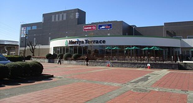 守谷テラス(約1,112m)