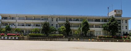 生駒市立壱分小学校 1400ｍ(徒歩21分)