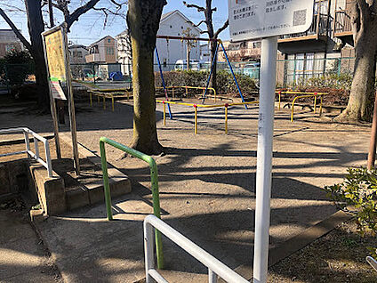 練馬区立南泉台児童遊園 約46m(徒歩1分)