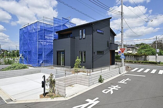 9号棟　３方角地の開放感ある邸宅！！