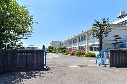 入間市立藤沢中学校 1900m